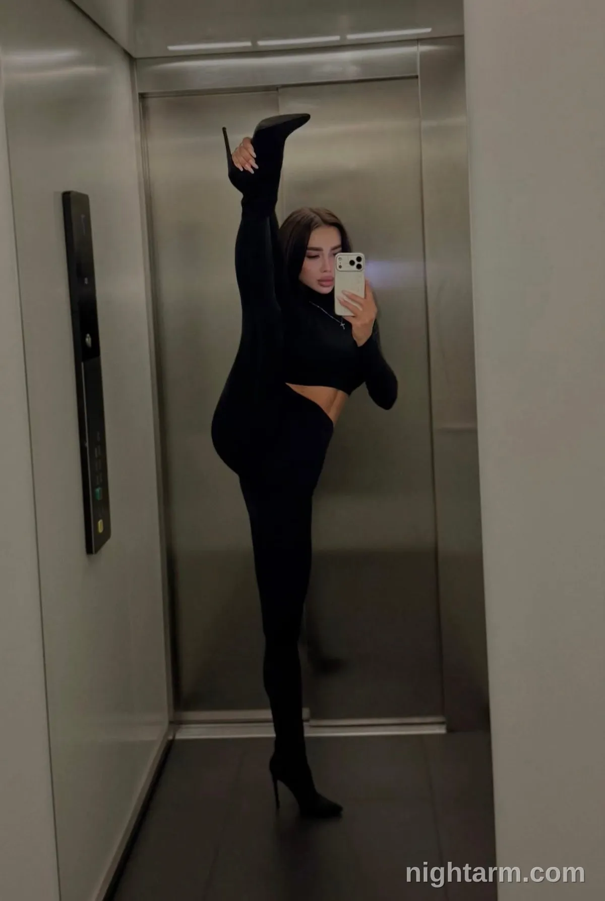 Камила, 23 — эскорт Ереван — 4